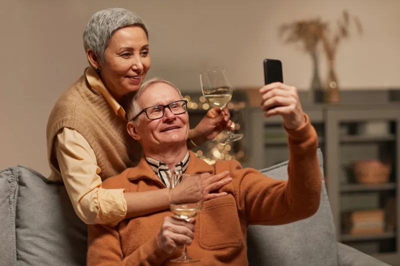 Swipe Smarter: The Only Dating App Guide Mature Singles Actually Need